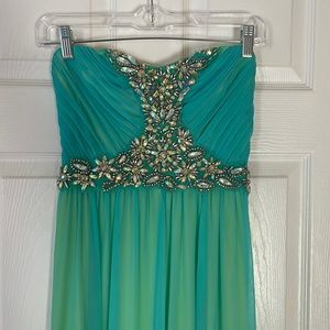 Way-In Clothing Company formal strapless gown
